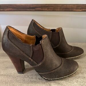 Sofft Dark Brown Women's Ankle Booties